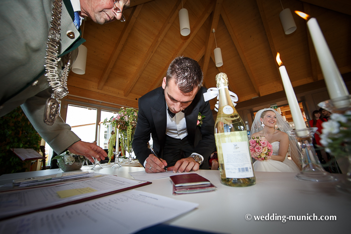 Hochzeitsfotos an den Osterseen und Starnberger See - Hochzeitsfotograf 28